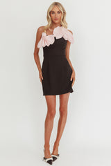 Viktoria Strapless Concertina Decoration Mini Dress Black